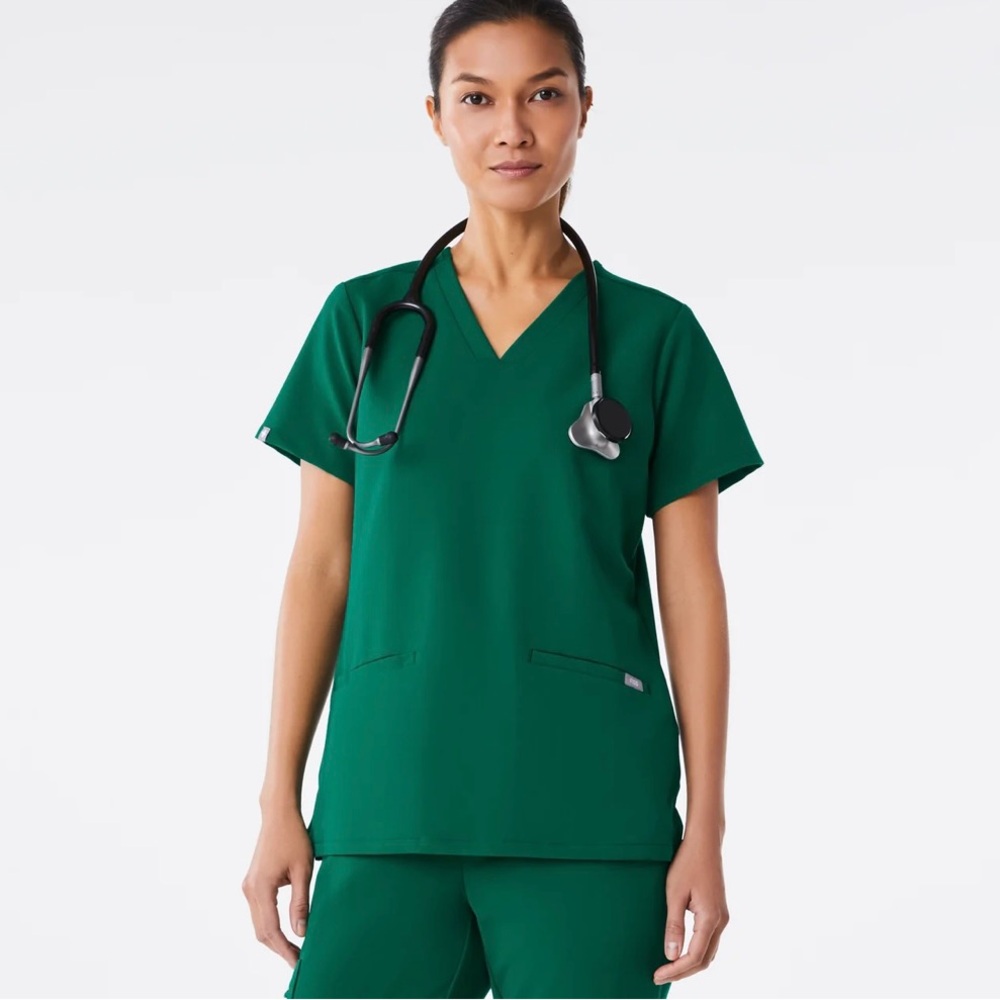 Figs XXS Three Pocket Scrub Top Hunter Green